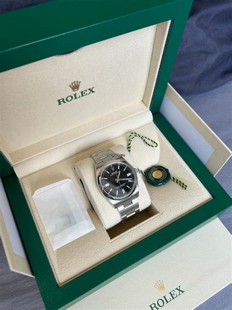 Vendesi Rolex Oyster per 900 € da un Venditore privato su 